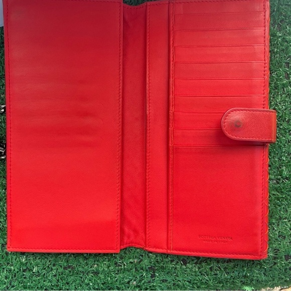 Bottega Veneta Nappa Intrecciato Continental Snap Wallet Red with Chain - Picture 6 of 9